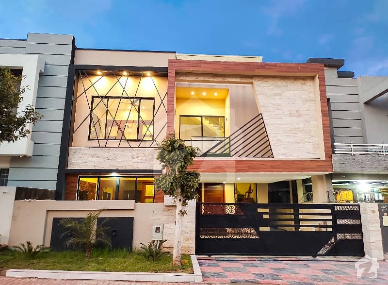 Outstanding Brand New 10 Marla Beautiful House For Sale