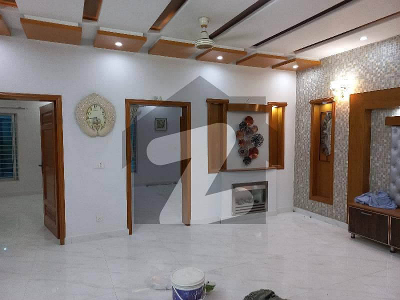 Kanal 3 Bed Excellent Upper Portion In Pia Society Near Wapda Town