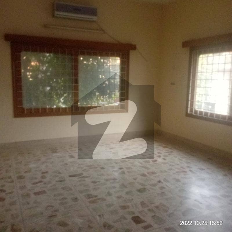 Lower Portion One Kanal Available For Rent Garden Town Lahore