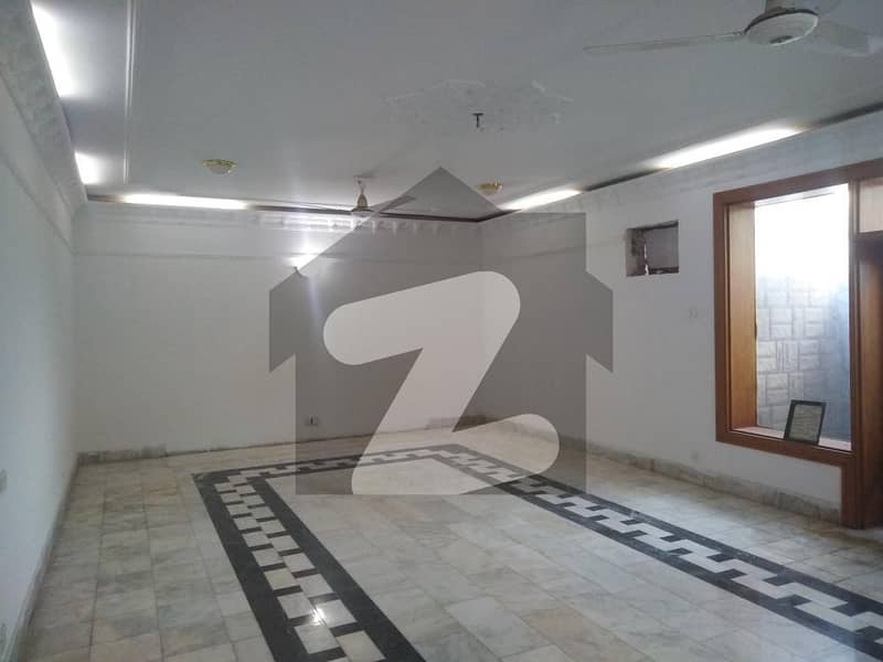 حیات آباد فیز 2 - ایچ2 حیات آباد فیز 2 حیات آباد پشاور میں 7 کمروں کا 2 کنال مکان 2.6 لاکھ میں کرایہ پر دستیاب ہے۔ حیات آباد فیز 2 - ایچ2 حیات آباد فیز 2 حیات آباد پشاور میں 7 کمروں کا 2 کنال مکان 2.6 لاکھ میں کرایہ پر دستیاب ہے۔