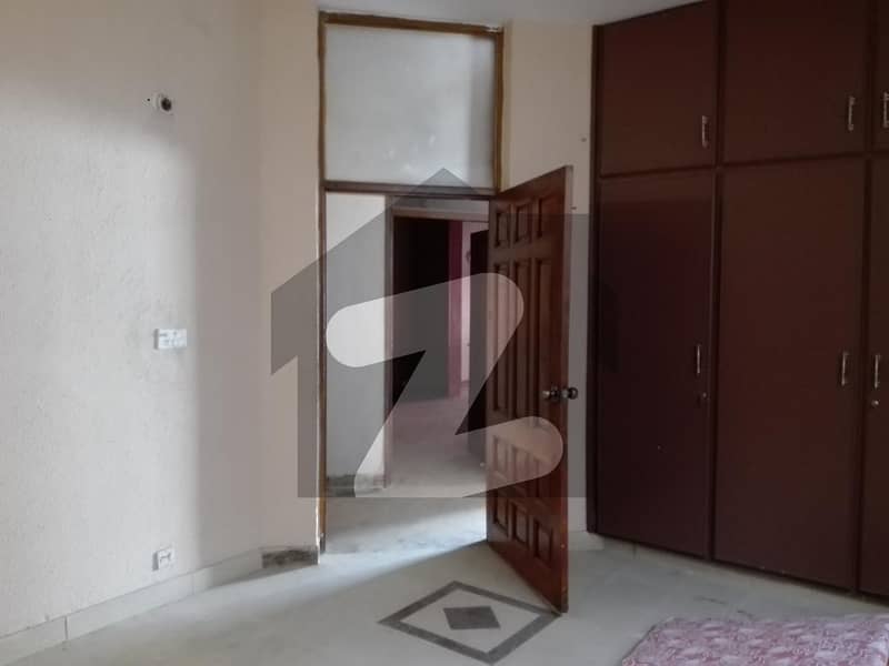 Idyllic House Available In Allama Iqbal Town - Umar Block For rent