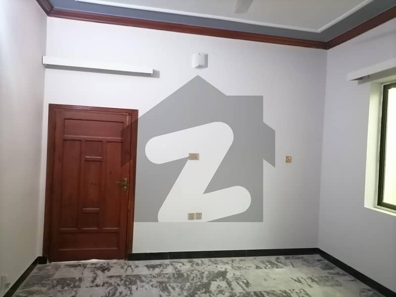 Prime Location House Of 7 Marla Is Available In Contemporary Neighborhood Of Warsak Road