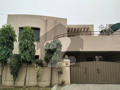 10 Marla Corner House With Basement For Rent In Askari 10
