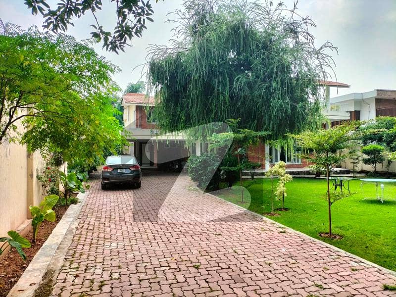 G6.3 1600 Beautiful House 5beds With Attached Bathroom Front And Back