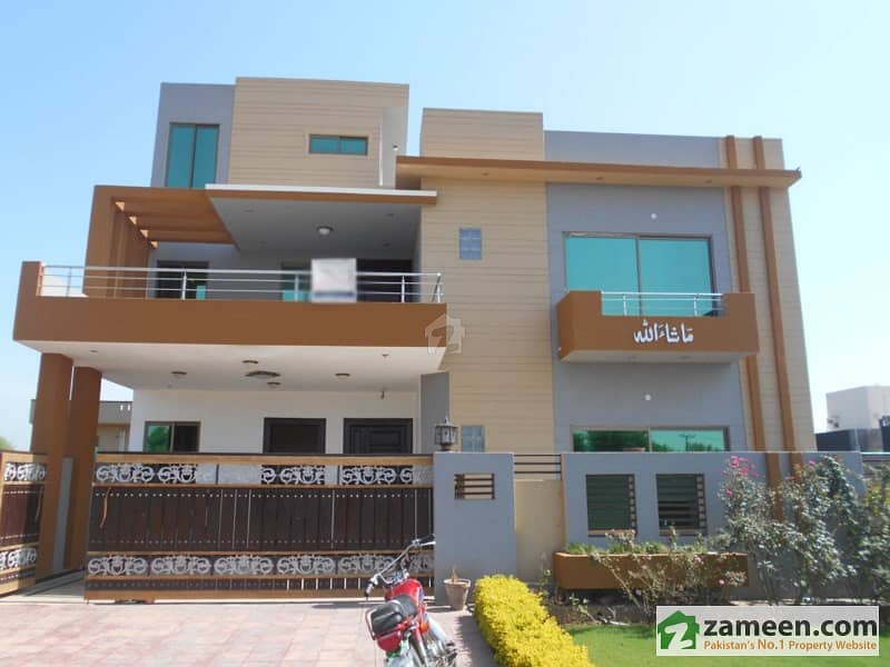 Executive Location 40x80 New Double Unit House Main Double Road G-13/1 Islamabad