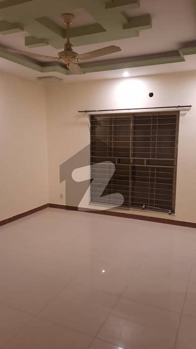 1 Kanal Lower Portion For Rent Available In Tarikh Garden Housing Society Lahore