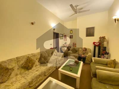 ریوینیو سوسائٹی لاہور میں 2 کمروں کا 10 مرلہ مکان 2.7 کروڑ میں برائے فروخت۔