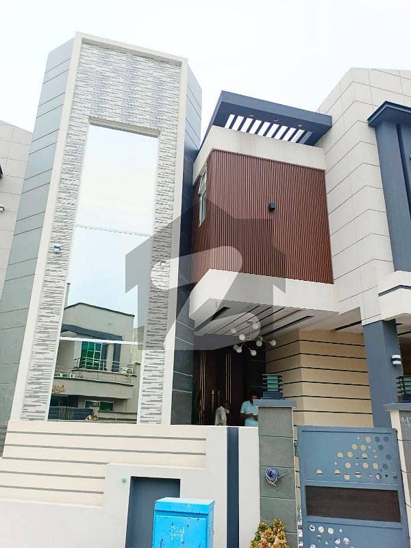 Paragon City 8 Marla State Of The Art House For Sale With Full Basement Paragon City 8 Marla State Of The Art House For Sale With Full Basement