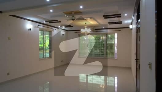 5400 Square Feet House available for sale in I-8/4, Islamabad