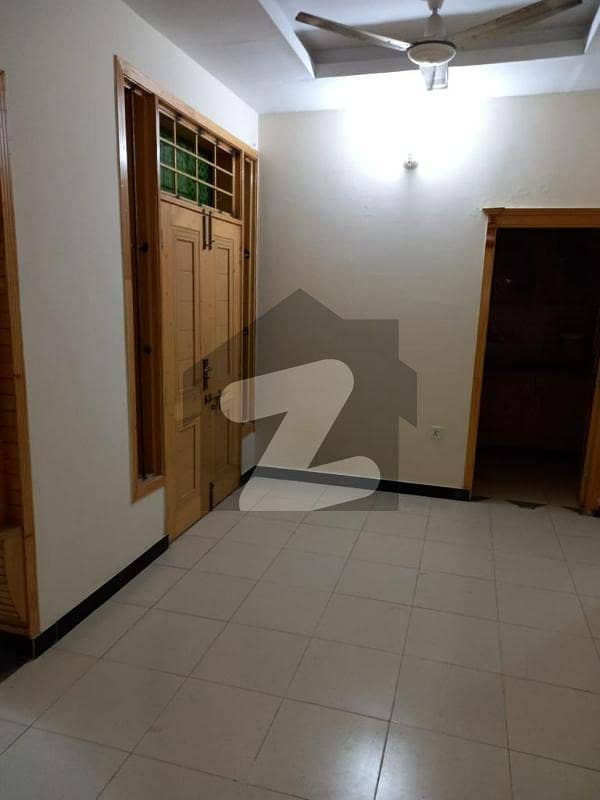 پی ڈبلیو ڈی ہاؤسنگ سکیم اسلام آباد میں 4 کمروں کا 5 مرلہ مکان 1.67 کروڑ میں برائے فروخت۔