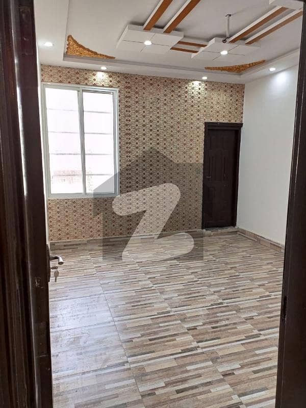8 Marla Lower Portion Facing Park For Rent, Johar Town A2 Lahore.