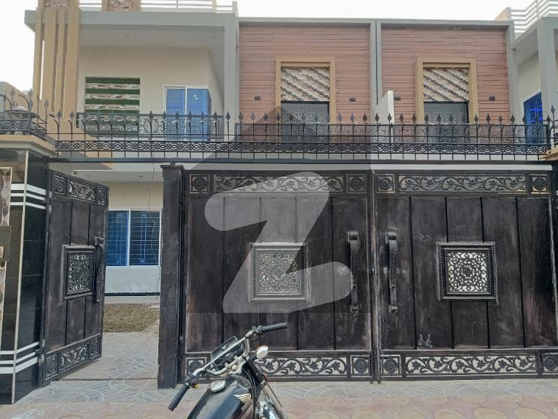 11 Marla Luxurious House For Sale In Zakria Town