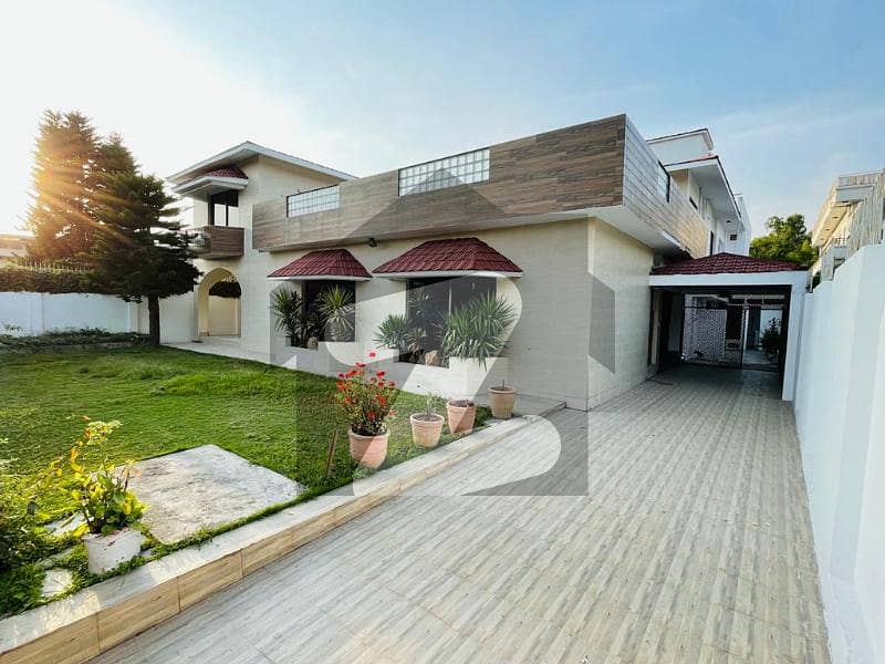 Luxurious House On Extremely Prime Location Available For Rent In ...