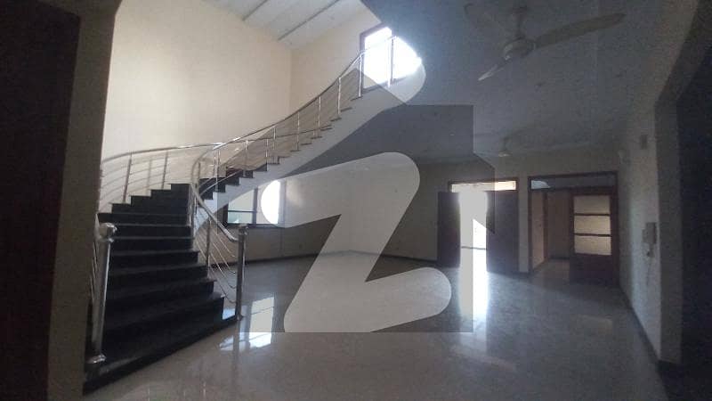 Commercial Space Available In 200 Ft Wide Road Gulshan-e-iqbal Block 1