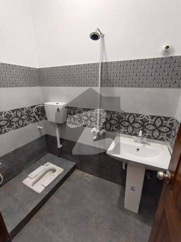 2 Bed drawing Lounge 1st Floor Apartment For Sale Karachi University