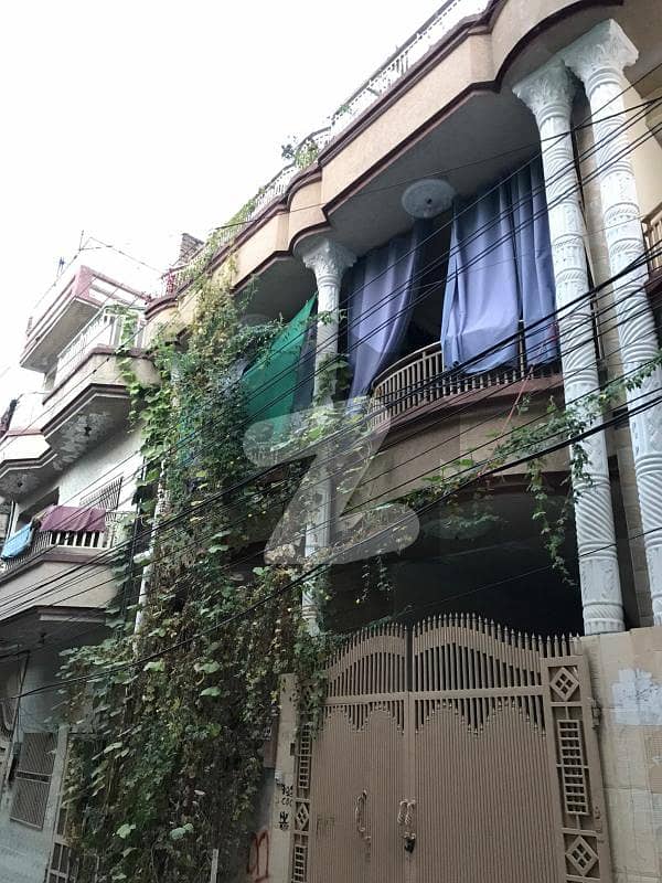 کے آر ایل روڈ راولپنڈی میں 4 کمروں کا 4 مرلہ مکان 1.32 کروڑ میں برائے فروخت۔