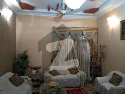 عباس ٹاؤن گلستانِ جوہر کراچی میں 4 کمروں کا 8 مرلہ فلیٹ 2.6 کروڑ میں برائے فروخت۔