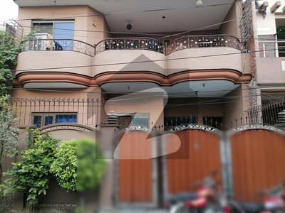 مرغزار آفیسرز کالونی لاہور میں 4 کمروں کا 8 مرلہ مکان 1.88 کروڑ میں برائے فروخت۔