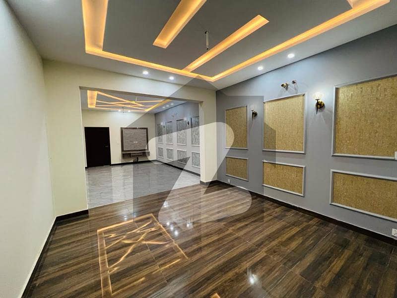 Top Location 1 Kanal, Separate Entrance, Upper Portion Is Available For Rent