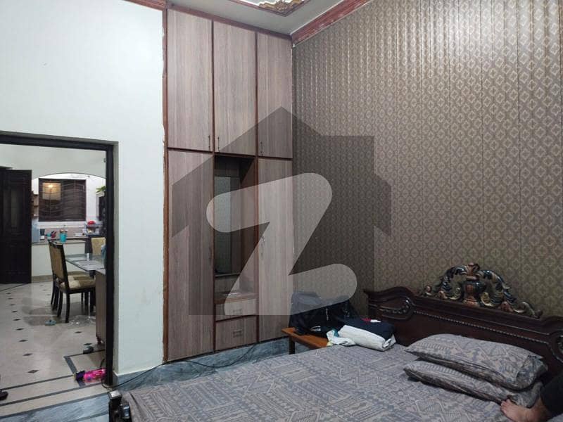 البرکت ولاز فیصل آباد میں 4 کمروں کا 5 مرلہ مکان 1.4 کروڑ میں برائے فروخت۔