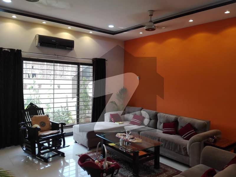 این ایف سی 1 - بلاک سی (این ای) این ایف سی 1 لاہور میں 5 کمروں کا 1 کنال مکان 4.5 کروڑ میں برائے فروخت۔