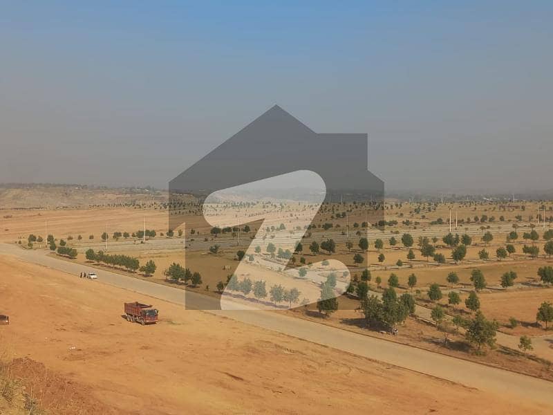4 maral commercal  plot Avalible in Dha Velley Islamabad Sector Rose Ballot