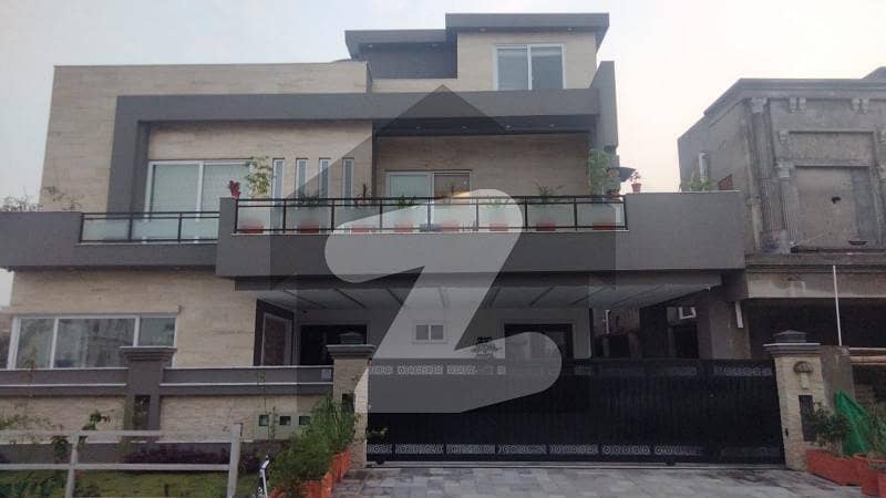 Behria Enclave Sector B2 Kanal House Available For Rent.
