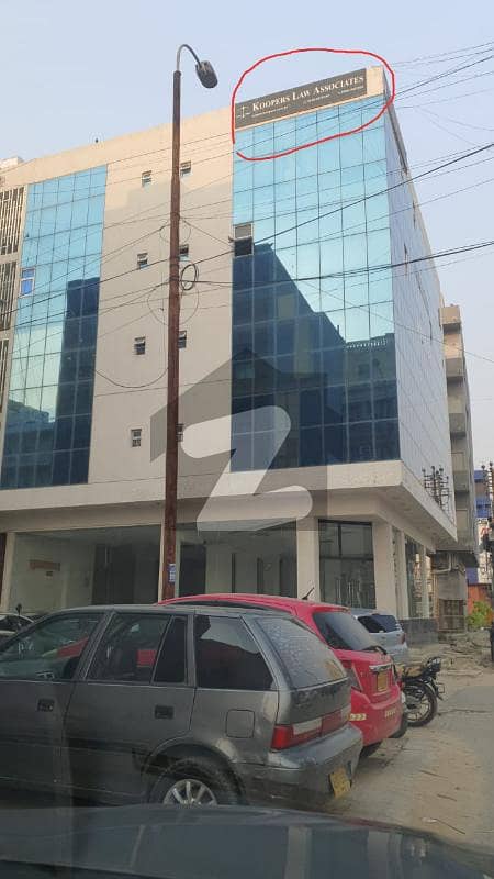 ڈی ایچ اے فیز 6 ڈی ایچ اے کراچی میں 3 کمروں کا 5 مرلہ دفتر 1 لاکھ میں کرایہ پر دستیاب ہے۔