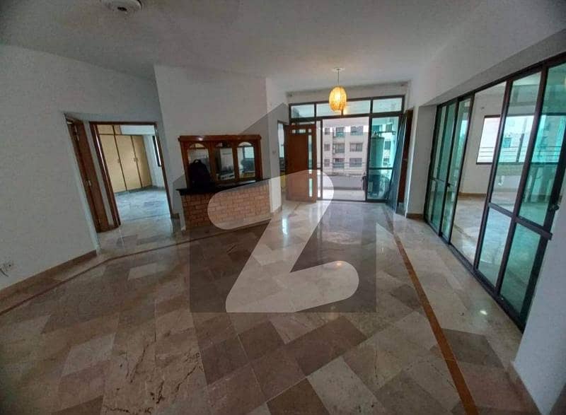 F-10 Al Mustafa Tower Corner Apartment For Rent Beautiful Location