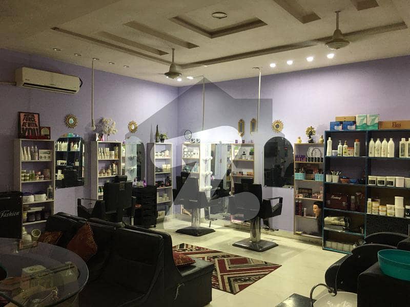 Shop Beauty Parlor For Rent Vip Location Commercial Market Near Eden Valley Faisalabad