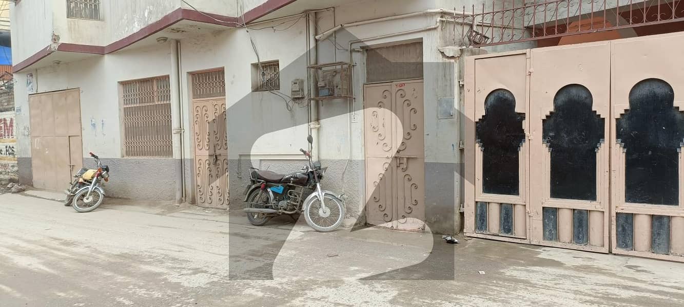 گلبرگ پشاور میں 7 کمروں کا 12 مرلہ مکان 60 ہزار میں کرایہ پر دستیاب ہے۔