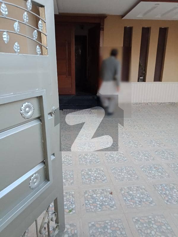 ایس اے گارڈنز فیز 1 ایس اے گارڈنز جی ٹی روڈ لاہور میں 2 کمروں کا 3 مرلہ مکان 65 لاکھ میں برائے فروخت۔