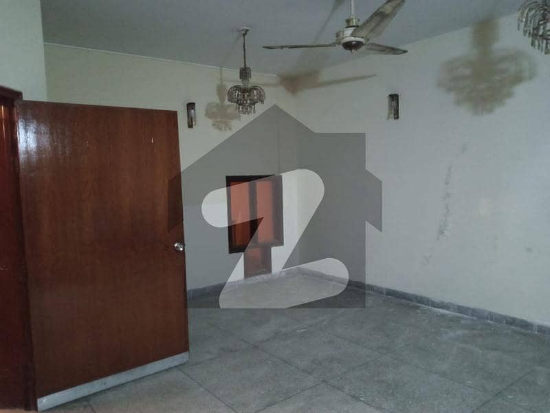 1 Kanal Beautiful Lower Portion For Rent In Dha Phase 2