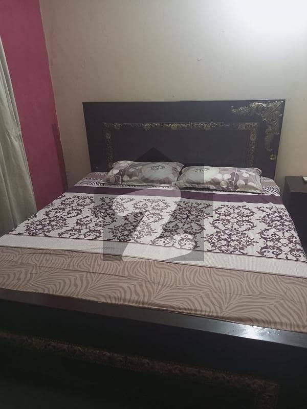 طفیل روڈ کینٹ لاہور میں 4 کمروں کا 16 مرلہ مکان 2.1 لاکھ میں کرایہ پر دستیاب ہے۔