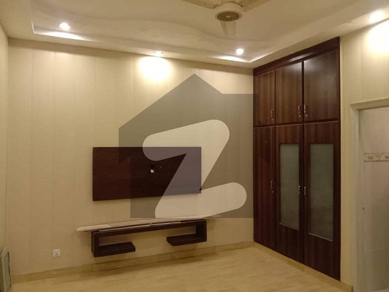 8.5- Marla, 4-bed Room's, Corner & Beautiful House Available For Sale In Old Officer's Colony Saddar Lahore Cantt.