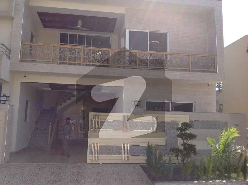 فیصل ٹاؤن - ایف ۔ 18 اسلام آباد میں 4 کمروں کا 7 مرلہ مکان 2.2 کروڑ میں برائے فروخت۔