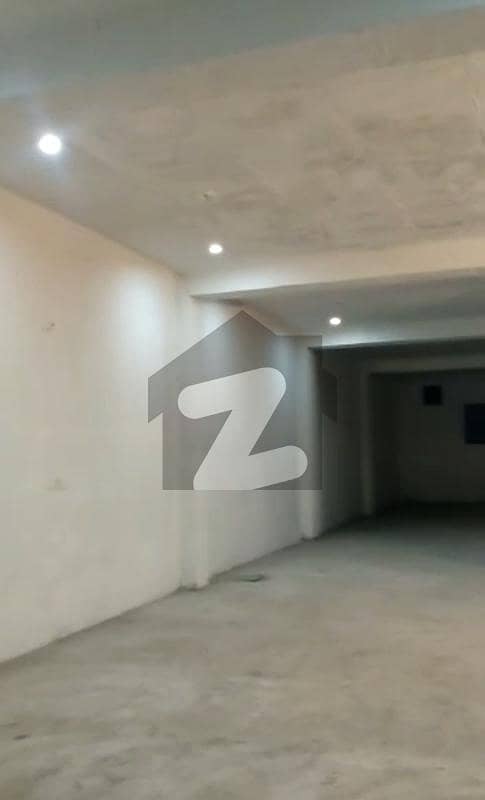 Well Maintained Warehouse Available For Rent. Well Maintained Warehouse Available For Rent.