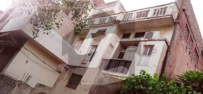 6.5 Marla Old House At Back Side Of McDonald Road Lahore