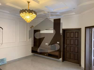 8 Marla Semi Furnished House For Sale In Usman Block Bahria Town