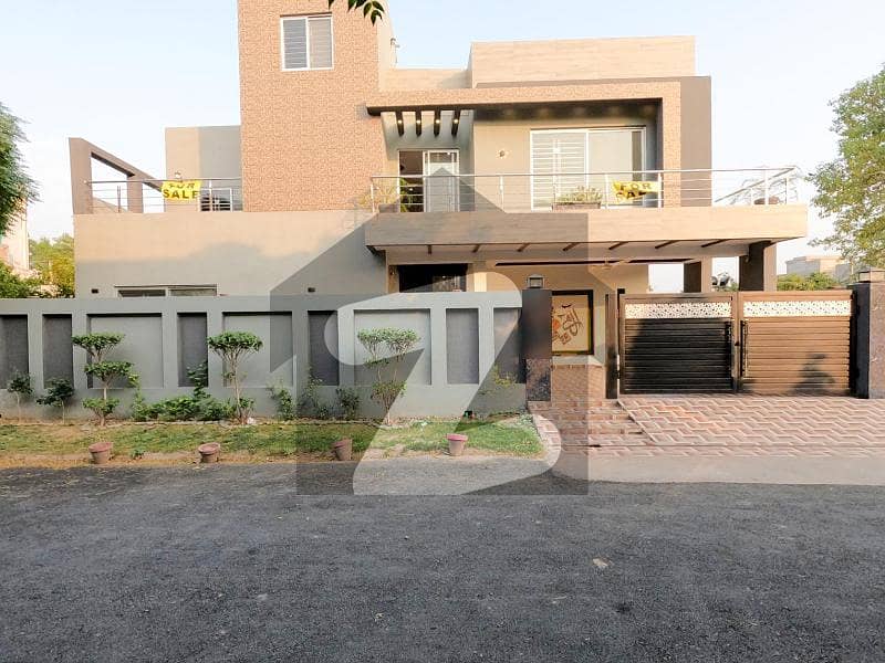 9.9 Marla House Is Available For Sale In State Life Housing Society Block B Lahore