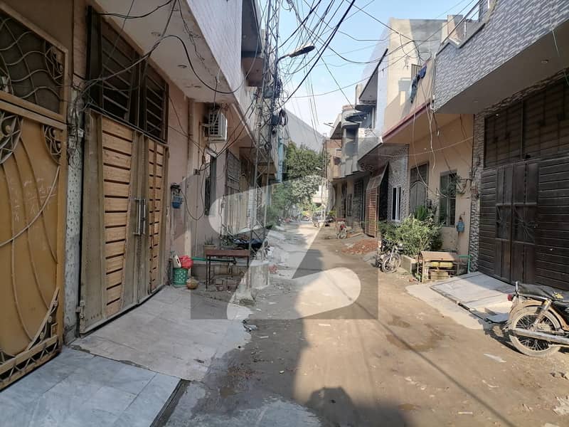 House In Marghzar Officers Colony Sized 5 Marla Is Available
