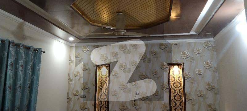 شاہ جمال لاہور میں 8 کمروں کا 8 مرلہ مکان 3.7 کروڑ میں برائے فروخت۔