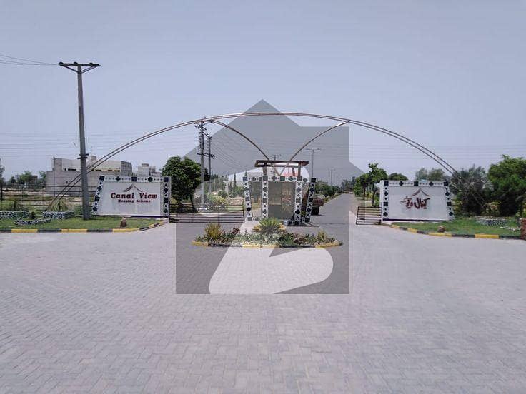 10 Marla Plot Available For Sale In Section 3 Canal View Gujranwala.
