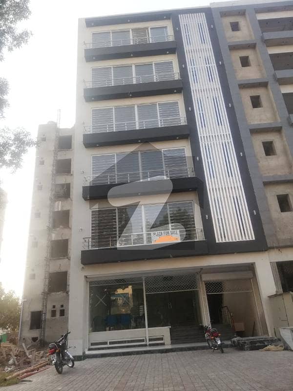 بحریہ ٹاؤن اقبال بلاک بحریہ ٹاؤن سیکٹر ای بحریہ ٹاؤن لاہور میں 8 کمروں کا 5 مرلہ عمارت 9.5 کروڑ میں برائے فروخت۔