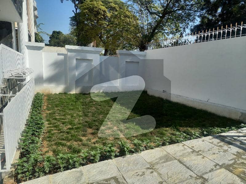 F10 Size 511 Triple Storey House 7 beds Price 15 core 50 Real Picture