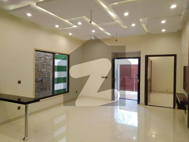 گلشنِ معمار - سیکٹر وائے گلشنِ معمار گداپ ٹاؤن کراچی میں 3 کمروں کا 8 مرلہ زیریں پورشن 45 ہزار میں کرایہ پر دستیاب ہے۔