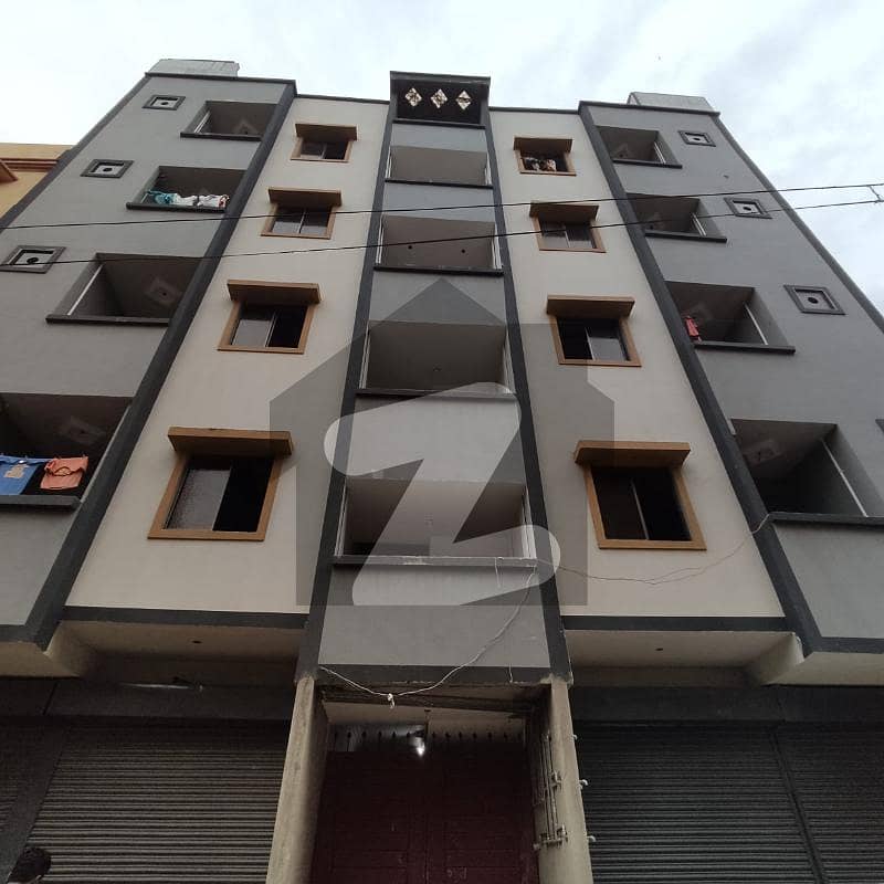 گرین ٹاؤن شاہ فیصل ٹاؤن کراچی میں 2 کمروں کا 3 مرلہ فلیٹ 35 لاکھ میں برائے فروخت۔