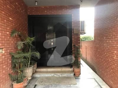 10 marla Corner  Luxury House Available For Sale  In Faisal Town