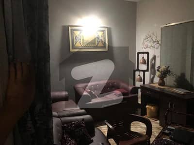 ناگن چورنگی نارتھ ناظم آباد کراچی میں 4 کمروں کا 3 مرلہ مکان 1 کروڑ میں برائے فروخت۔