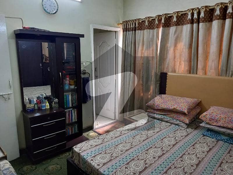 مسکان چورنگی کراچی میں 2 کمروں کا 5 مرلہ مکان 36 ہزار میں کرایہ پر دستیاب ہے۔